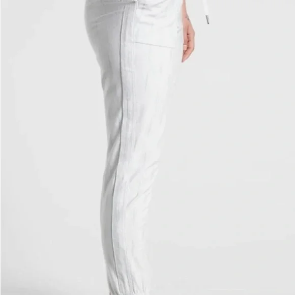 Athleta Farallon Printed Joggers - Picture 3 of 10